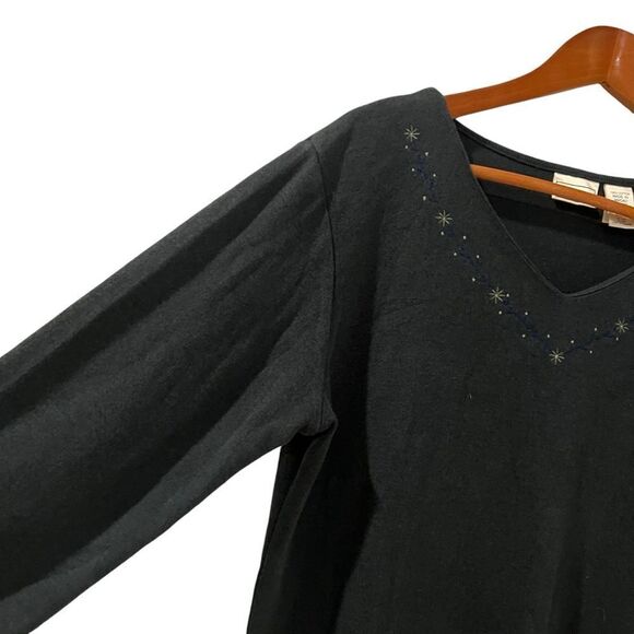 L.L. Bean green night dress with embroidery details - Picture 6 of 8